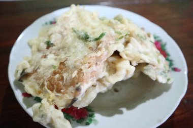 Tempo Mendoan ve Endonezya geleneksel yemeklerine yakın görüş