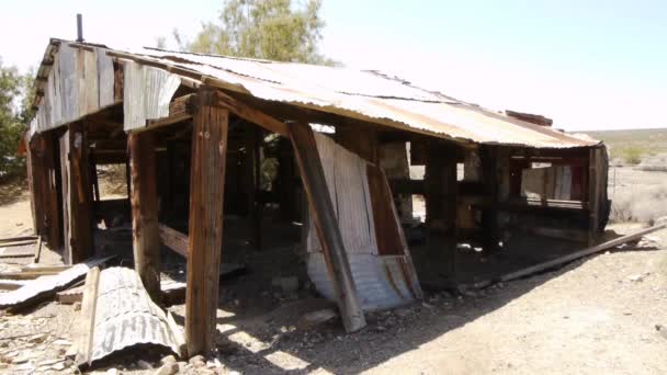 Ville fantôme dans le désert 