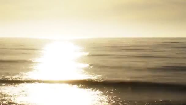 Tramonto sull'oceano — Video Stock