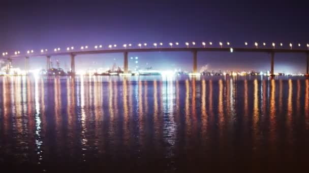 Coronado bridge på natten. — Stockvideo