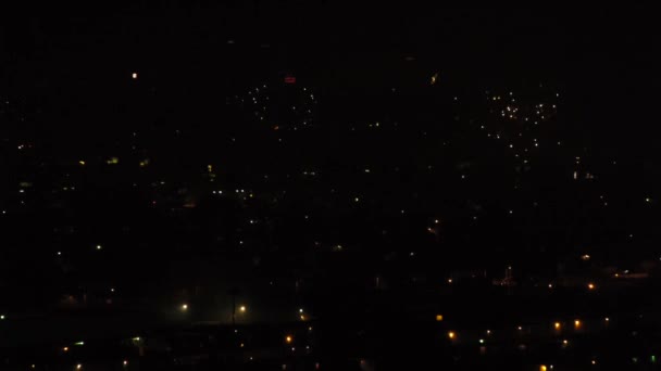 Feux d'artifice pendant la célébration du 4 juillet à Los Angeles — Video