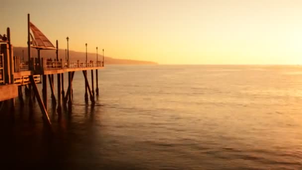在海滩的日落 — 图库视频影像