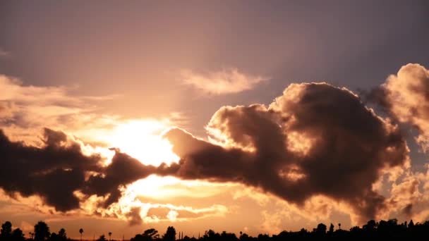 Небесный закат облаков — стоковое видео