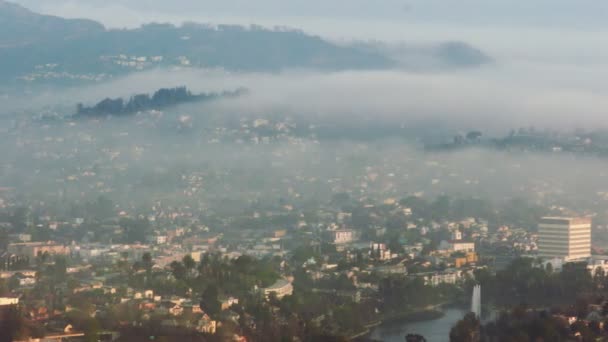 ロサンゼルスでの霧の街風景 — ストック動画