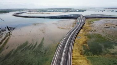 Bali 'deki hava görüntüleri ücretli yol