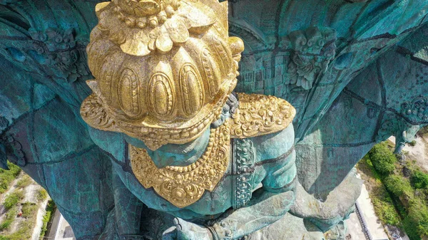 Primer Plano Cabeza Del Señor Vishnu Estatua Garuda Wisnu Kencana — Foto de Stock