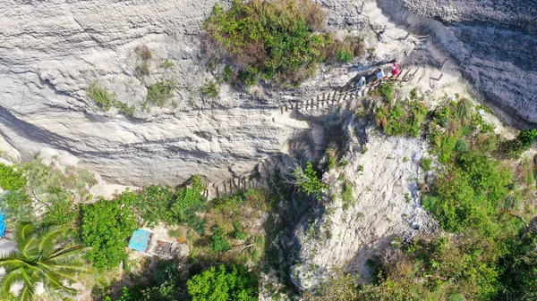 Stairway to Heaven am Diamond Beach auf der Insel Nusa penida, Bali in Indonesien — Stockfoto