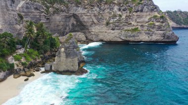 Yukarıdan güzel egzotik sahil manzarası, elmas plajı, hava manzarası Nusa Penida, Bali, Endonezya