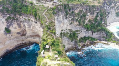 Rumah Pohon Molenteng veya Endonezya 'nın Nusa Penida Adası' ndaki Molenteng Ağaç Evi