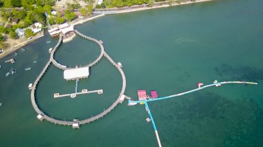 Hava aracı görüntüsü Landmark Yayası Gundil Situbondo, Kampung Kerapu Situbondo Turist Çekimleri