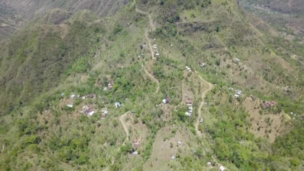 En av de vackraste destinationen Bali, Lahangan Söt utsikt över molnen med underbar utsikt över vulkanen Agung och vacker dimmig natur landskap Bali, Indonesien. 4K Flygvy — Stockvideo