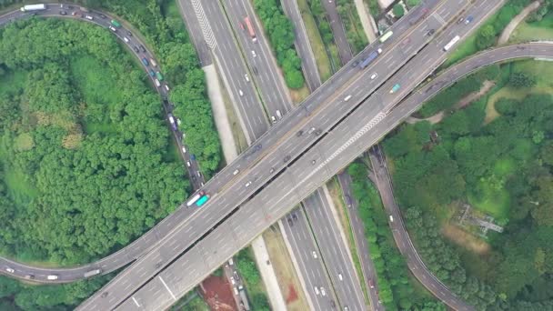 Modern Yol Kavşağındaki Birçok Arabanın Havadan Görünüşü — Stok video