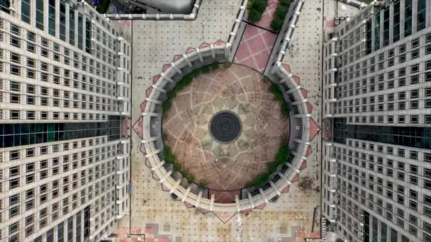 Постріл Між Двома Висотними Будівлями Хмарочосів Місті Джакарта — стокове відео