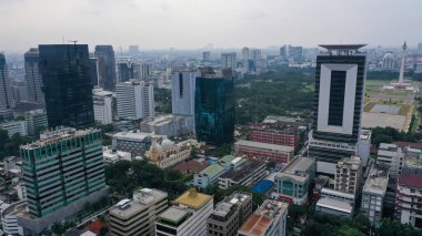 Jakarta resmi olarak Endonezya 'nın başkenti olan Jakarta' nın başkentidir. Jakarta Endonezya 'nın ekonomi, kültür ve siyasetinin merkezidir..