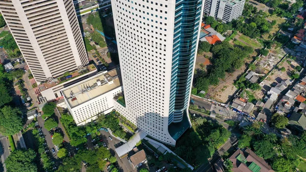 Wisma Arranha Céu Localizado Jalan Jenderal Sudirman Centro Jacarta Torre — Fotografia de Stock