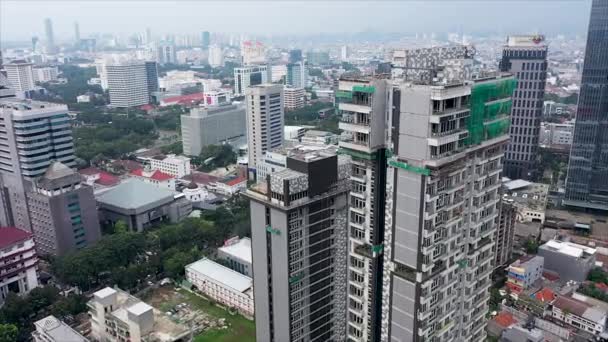 Roof Multistorey Building Construction Modern Apartment House Builds City Workers — Stock Video