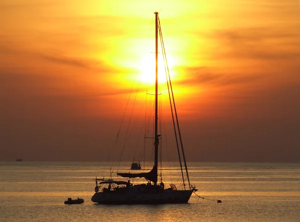 船上和在泰国的日落 — 图库照片