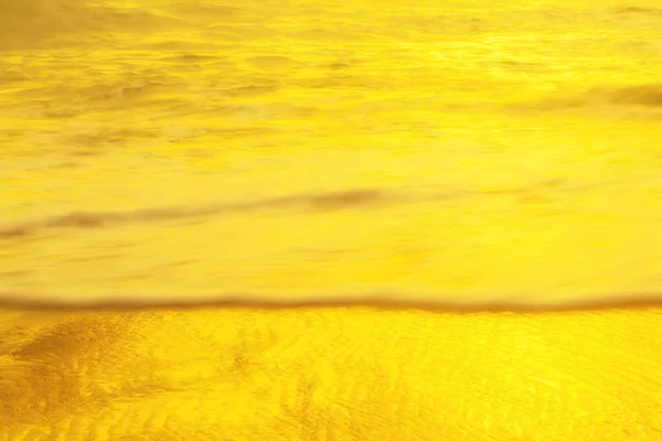 Lágy Fókusz Arany Tenger Hullám Tükröződik Naplemente Nyáron Természet Tapéta — Stock Fotó