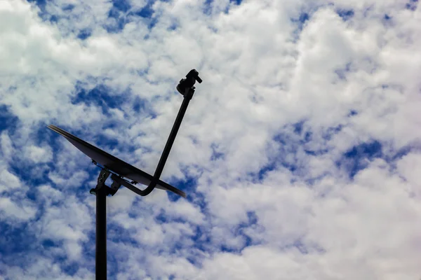 Antena satélite — Fotografia de Stock