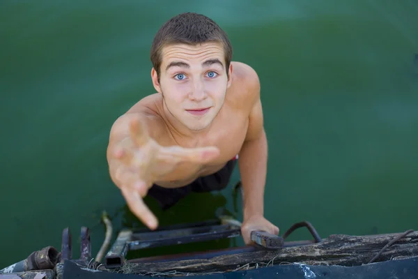 Retrato del joven atractivo — Foto de Stock