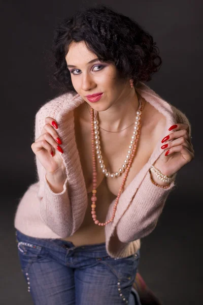 Studio portrait of attractive young girl — Stock Photo, Image