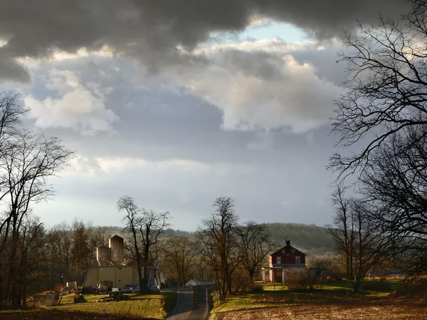 Farm, trees, clouds — Stock Photo, Image