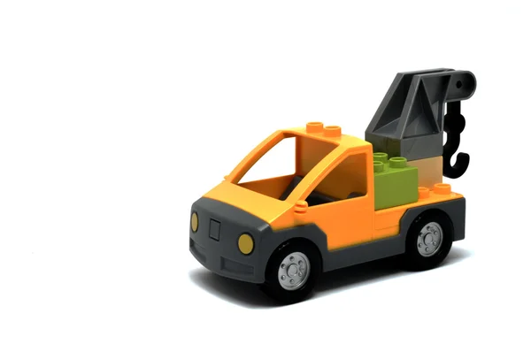 Carro de brinquedo construtor com guindaste — Fotografia de Stock