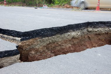 deprem: chiang rai, Tayland'ın kırık yoldan