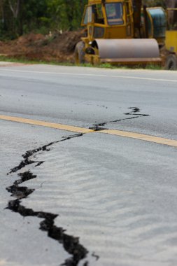 deprem: chiang rai, Tayland'ın kırık yoldan