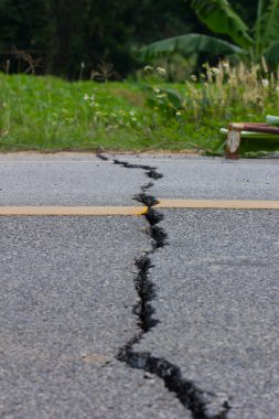 deprem: chiang rai, Tayland'ın kırık yoldan