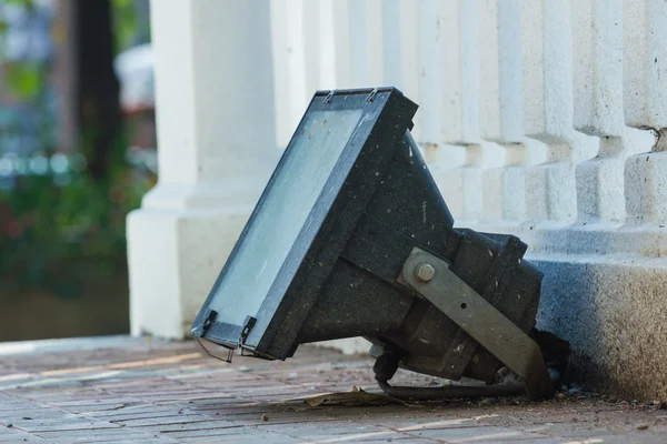 Oude metalen buiten middelpunt van de belangstelling in een tempel in Thailand — Stockfoto