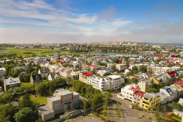 Ptačí pohled s domů v Reykjavíku — Stock fotografie