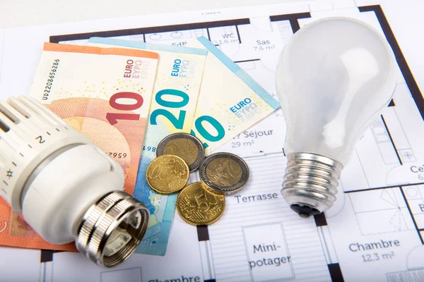 Energiesparkonzept Haus Plan Geld Thermostat Und Glühbirne Frankreich Stockbild