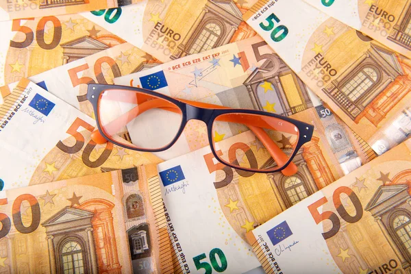 Personal Finance Concept Price Glasses Very High Patients Stockfoto