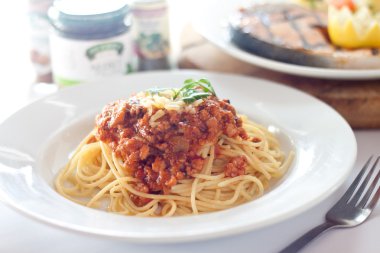 Spagetti Bolonez