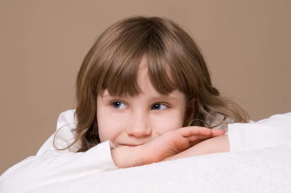 Portrait of beautiful girl on studio — Stock Photo, Image