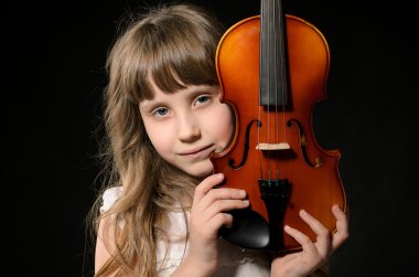 Keman çalmaya kemancı