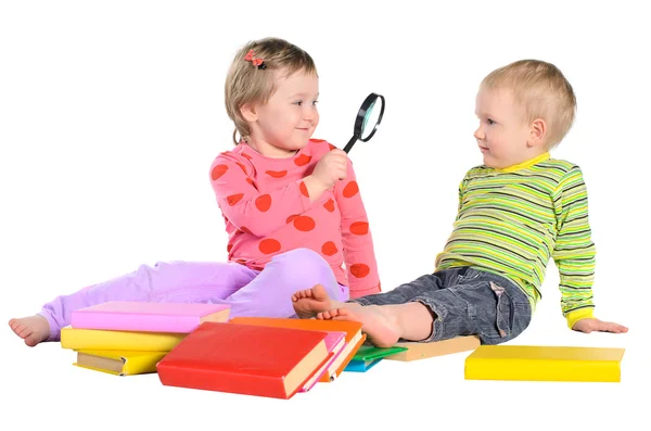 Niños con libros — Foto de Stock