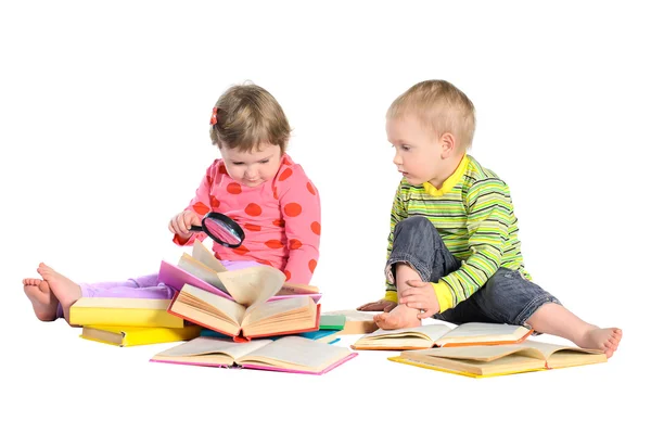 Enfants avec des livres — Photo