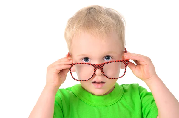 Lindo chico con gafas en camisa verde — Foto de Stock