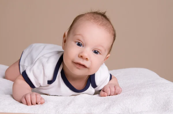 Mignon Bebe Souriant Beige Gamin Stock Photo