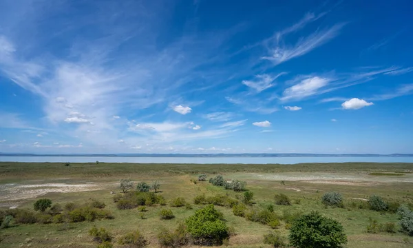 Aussicht von der Illmitzer Aussichtswarte auf den Neusiedler See