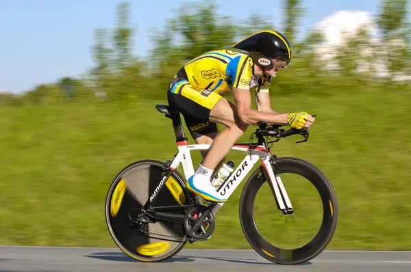 Slovakya, Puhov - 21 Haziran 2012: paylaşılan Şampiyonası Slovakya ve Çek Cumhuriyeti'nde yol Bisiklete binme