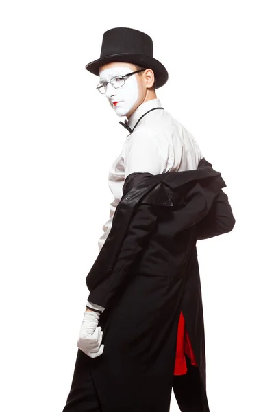 Porträt eines männlichen Pantomimen, der isoliert auf weißem Hintergrund auftritt. Zieht seine Jacke aus. Symbol für Verführung, Charme, Flirten, Faszination — Stockfoto