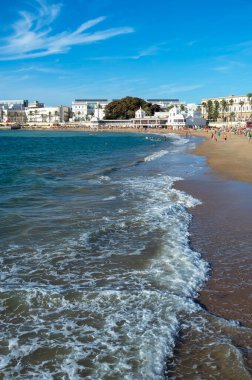 2 Eylül 2021 Cadiz 'deki La Caleta Plajı. Endülüs. İspanya. 