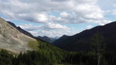 Kananaskis Country in the summer