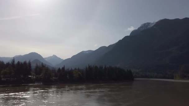 Река Озер Британской Колумбии — стоковое видео