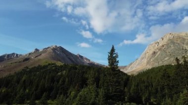 Kananaskis Country in the summer