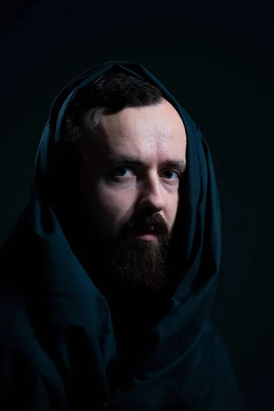 Dramatic Religious Portrait Bearded Guy Black Cape Dark Background — Stockfoto