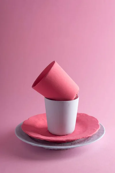 Pink Blue Still Life Minimalism Dishes Paint — Zdjęcie stockowe